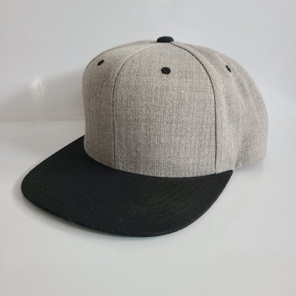 Lids Snapback Hat Gray & Black Flat Brim Baseball Cap - Picture 1 of 7
